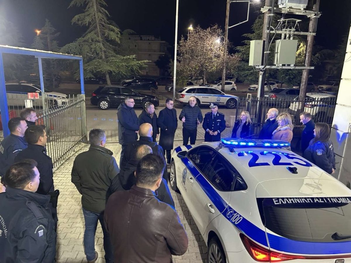 Πρωτοχρονιάτικη επίσκεψη Δημάρχου Λαμιέων στους εργαζόμενους των Σωμάτων Ασφαλείας, του ΕΚΑΒ και του Νοσοκομείου