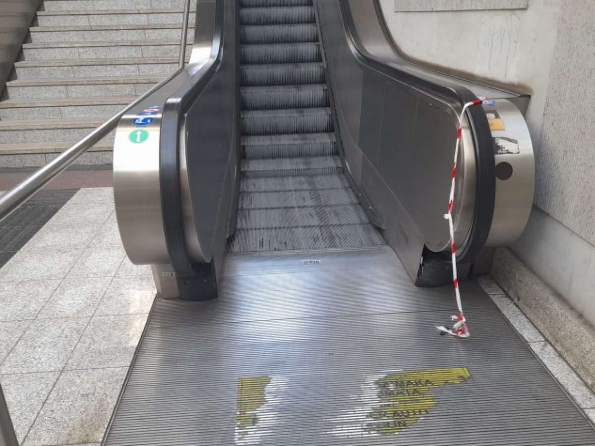 Προβλήματα σε υποδομές του μετρό «Αγία Παρασκευή» – Φωτό της «Α»