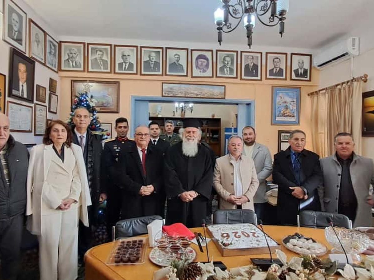 Σε εορταστική ατμόσφαιρα και κλίμα αισιοδοξίας η κοπή της Πρωτοχρονιάτικης Πίτας του Δήμου Καλυμνίων (video)