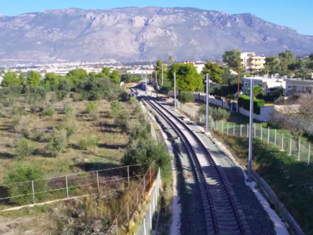 Σε τροχιά ολοκλήρωσης η επέκταση του προαστιακού στο Λουτράκι -Η κατασκευή αποβάθρων στον σταθμό Ισθμού και στις στάσεις… 