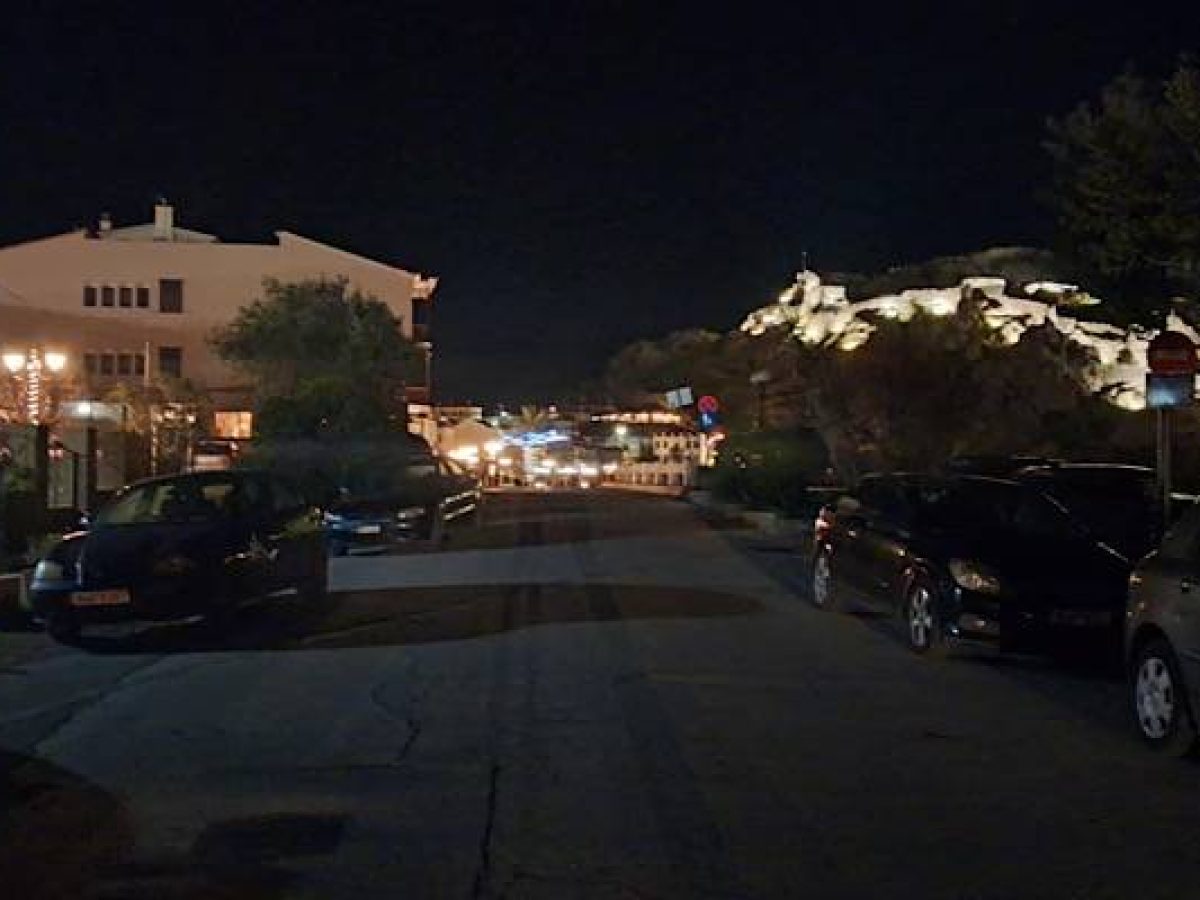 Σε βραχυκύκλωμα αποδίδεται το σκοτάδι στον Ρωμαίικο Γιαλό | Ανακοίνωση του Δήμου Λήμνου