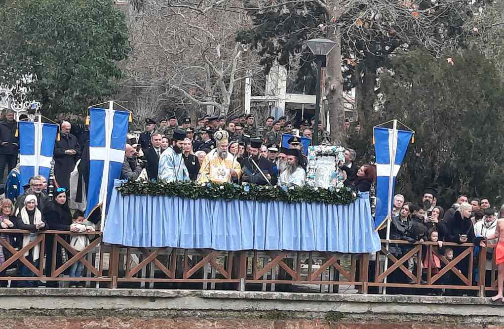 serres-me-lamprotita-o-&Alpha;giasmos