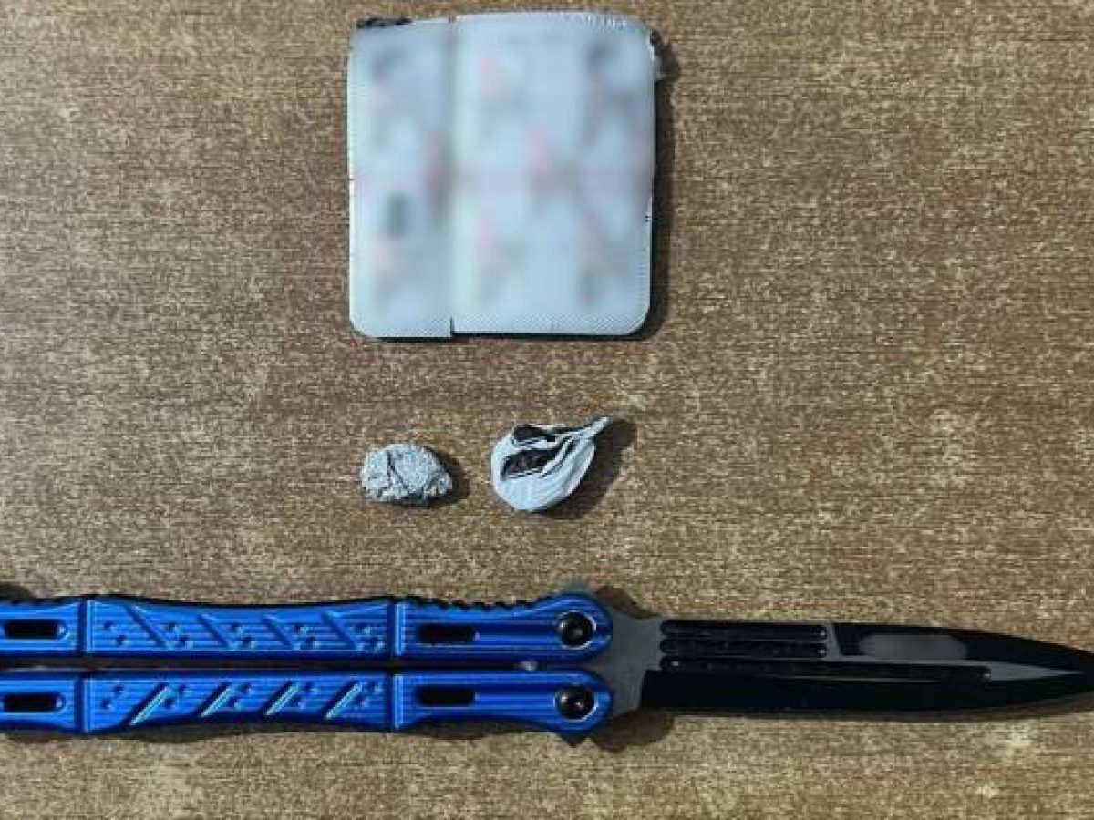 Σύλληψη για παραβάσεις της νομοθεσίας ναρκωτικών και όπλων