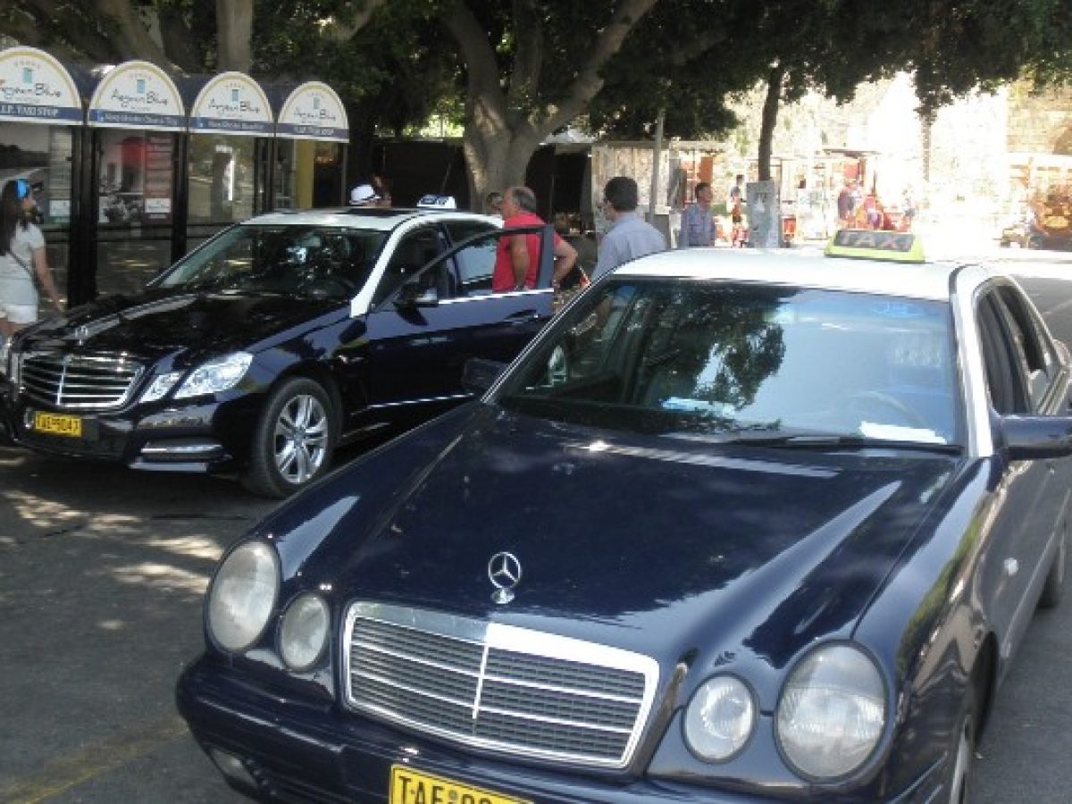 Συμμετέχουν στην απεργία και τα ταξί στη Ρόδο