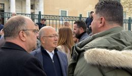 simmetochi-dimarchou-thiras-stin-kinitopiisi