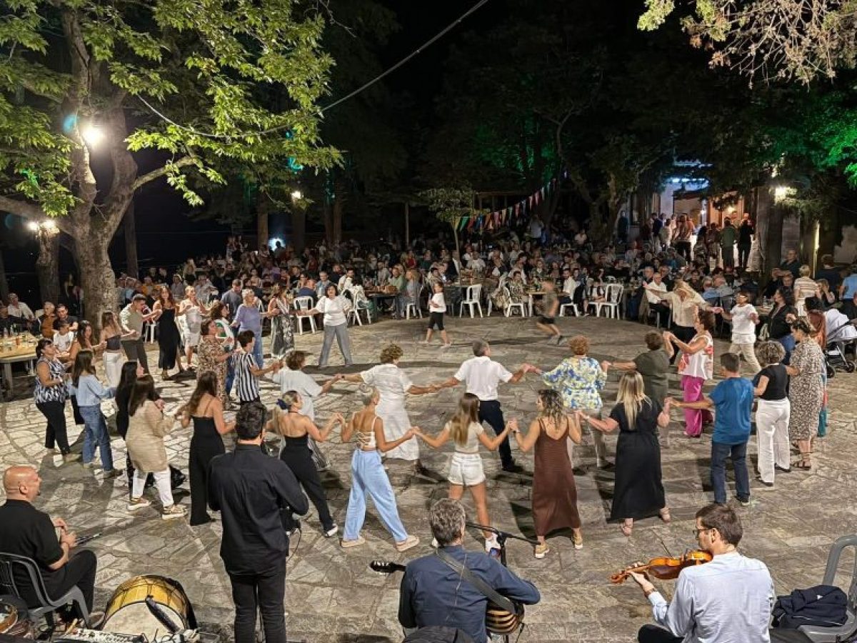 &Sigma;&upsilon;&mu;&mu;&epsilon;&tau;&omicron;&chi;ή &tau;&omicron;&upsilon; &Mu;&Epsilon;&Sigma; &ldquo;&Pi;&Epsilon;&Rho;&Alpha; &Mu;&Alpha;&Chi;&Alpha;&Lambda;&Alpha;&rdquo; &sigma;&tau;&eta;&nu; &epsilon;&kappa;&delta;ή&lambda;&omega;&sigma;&eta; &ldquo; &Lambda;&alpha;ϊ&kappa;&omicron;ύ &Pi;&omicron;&lambda;&iota;&tau;&iota;&sigma;&mu;&omicron;ύ &gamma;&iota;&alpha; &tau;&eta;&nu; &upsilon;&pi;&omicron;&delta;&omicron;&chi;ή &tau;&eta;&sigmaf; &nu;έ&alpha;&sigmaf; &chi;&rho;&omicron;&nu;&iota;ά&sigmaf; &rdquo;