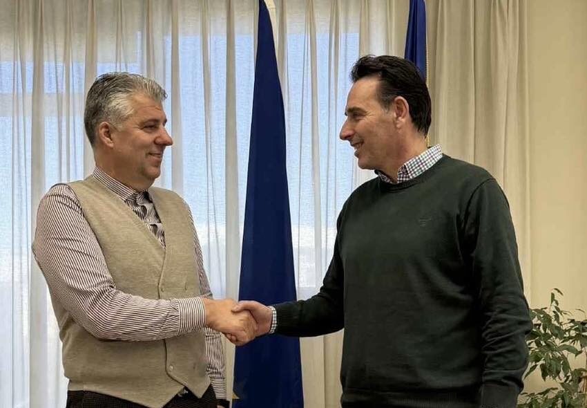 sinantisi-eps-evrou-me-ton