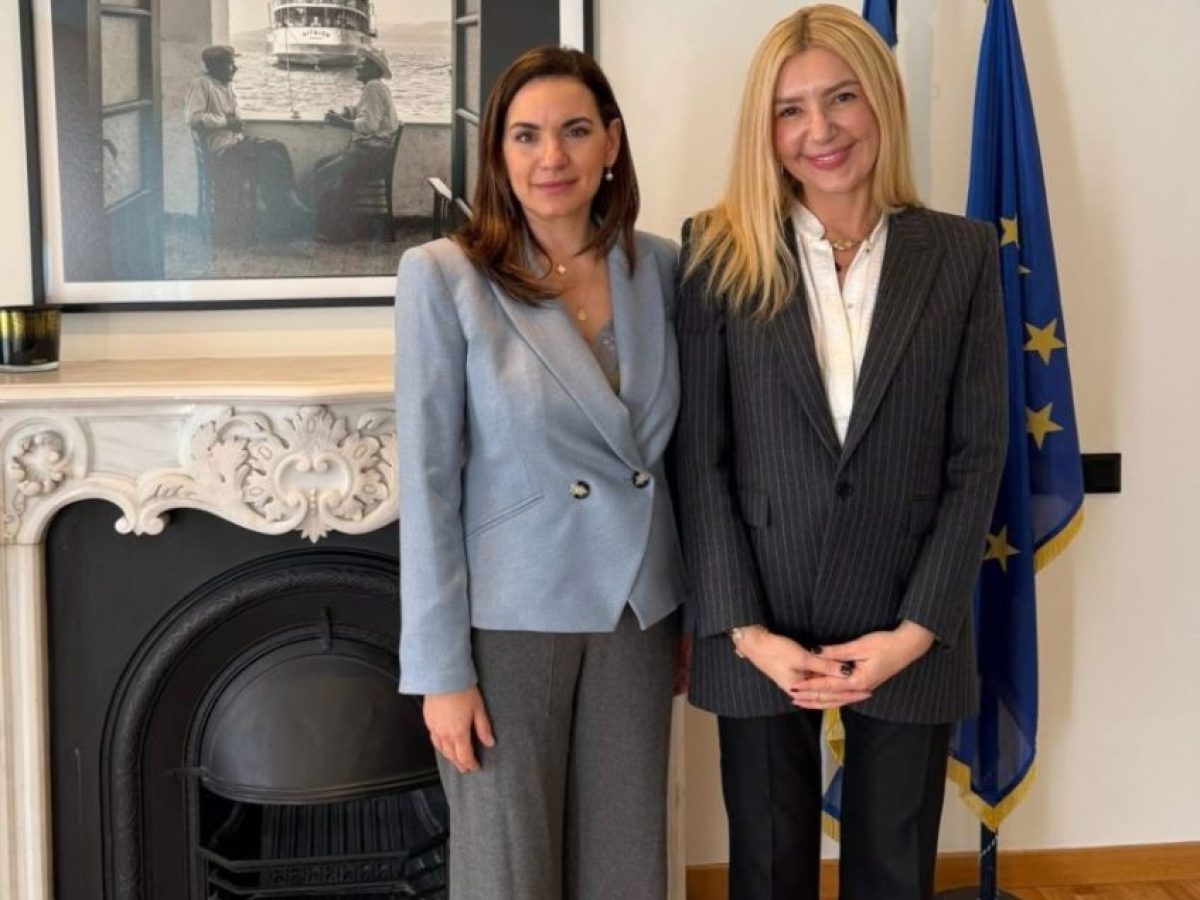 Συνάντηση Φωτεινής Αραμπατζή με την Υπουργό Τουρισμού Όλγα Κεφαλογιάννη