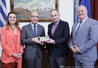 sinantisi-plakiotaki-&ndash;-giorgou-me