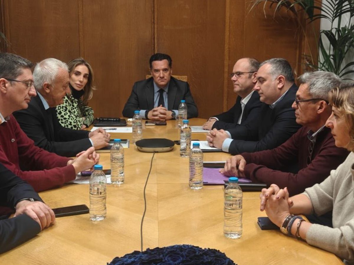 Συνάντηση στο Υπουργείο Υγείας για το Νοσοκομείο Σύρου – Προκηρύσσονται 10 θέσεις γιατρών