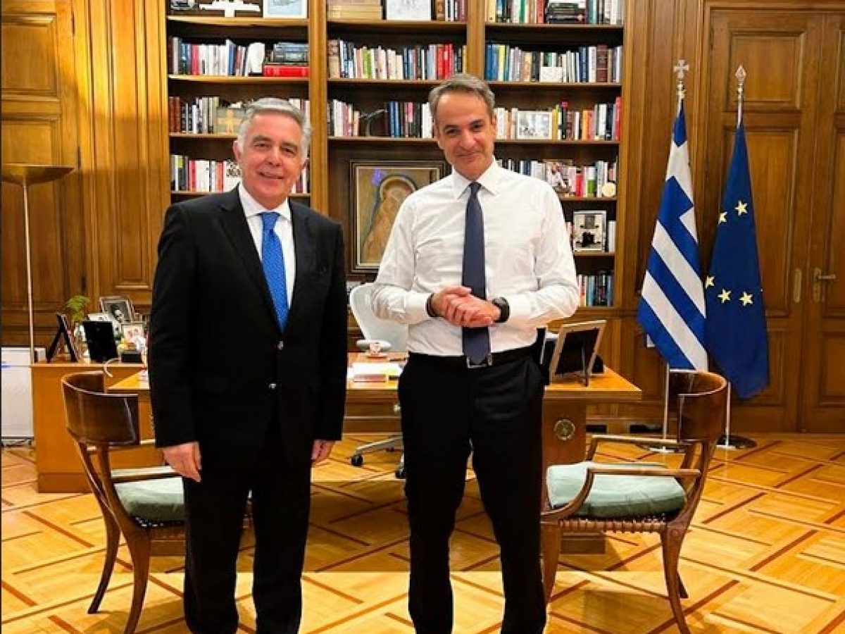 Συνάντηση στο Μέγαρο Μαξίμου του Βασίλη  Α. Υψηλάντη με τον Πρωθυπουργό Κυριάκο Μητσοτάκη