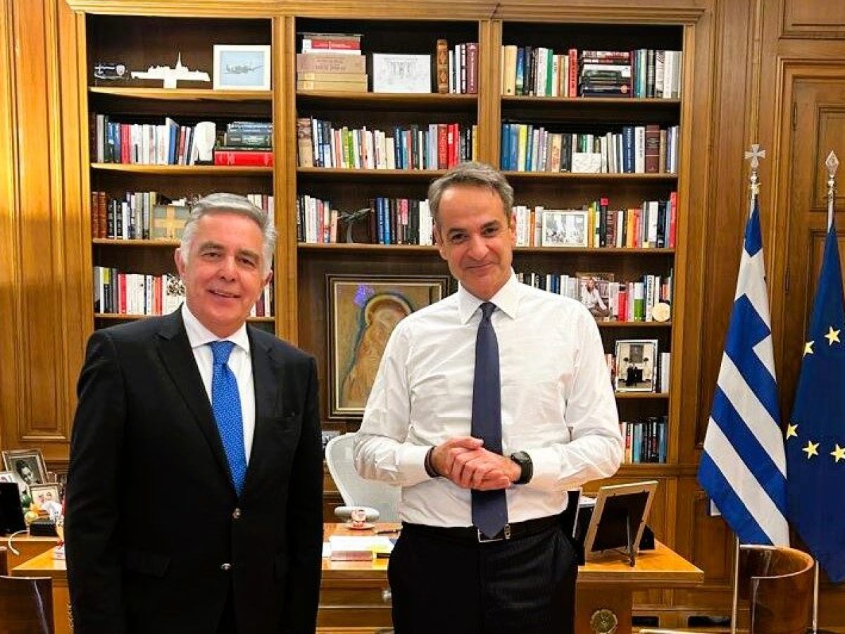 Συνάντηση στο Μέγαρο Μαξίμου του Βασίλη  Α. Υψηλάντη με τον Πρωθυπουργό Κυριάκο Μητσοτάκη