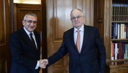 sinantisi-tou-periferiarchi-notiou-egeou