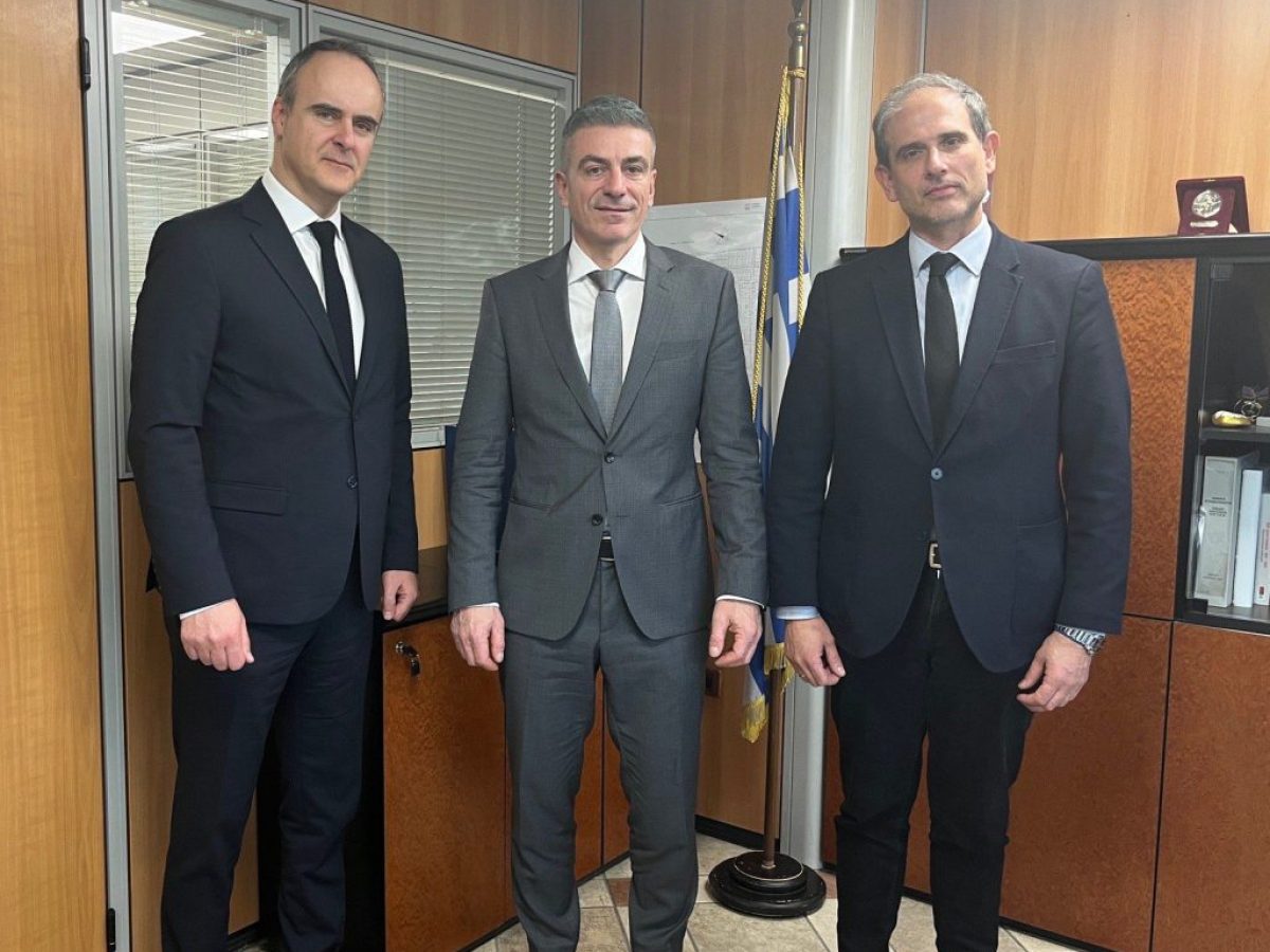 Συνάντηση του Προέδρου του Δικηγορικού Συλλόγου Λάρισας Τρύφωνα Τσάτσαρου με τον Πρόεδρο του Ελληνικού Κτηματολογίου