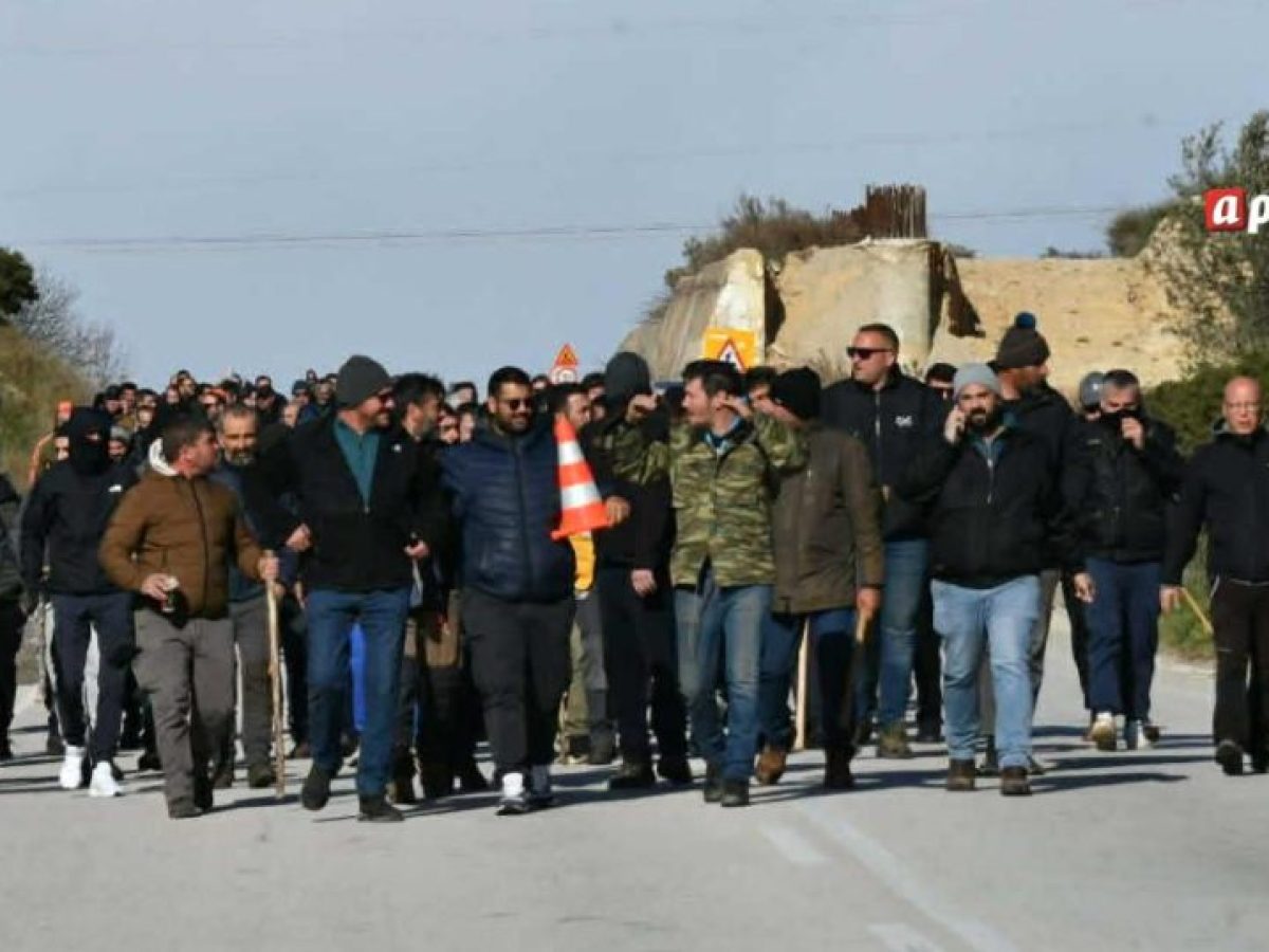 Συνεχίζουν δυναμικά και οι αγρότες της Αργολίδας – Μέσα από τα χωράφια κινήθηκαν στα Δερβενάκια