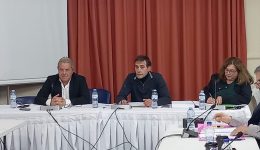 sinedriazi-tin-triti-to-dimotiko