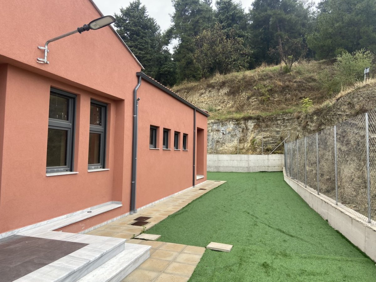 Σιωπηλή συρρίκνωση στα σχολεία της Θεσσαλίας