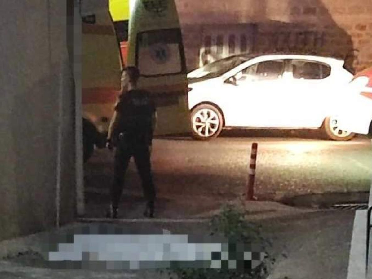 Σοκ στη Φαρκαδόνα: 36χρονος εντοπίστηκε νεκρός στο γήπεδο ενώ γυμναζόταν