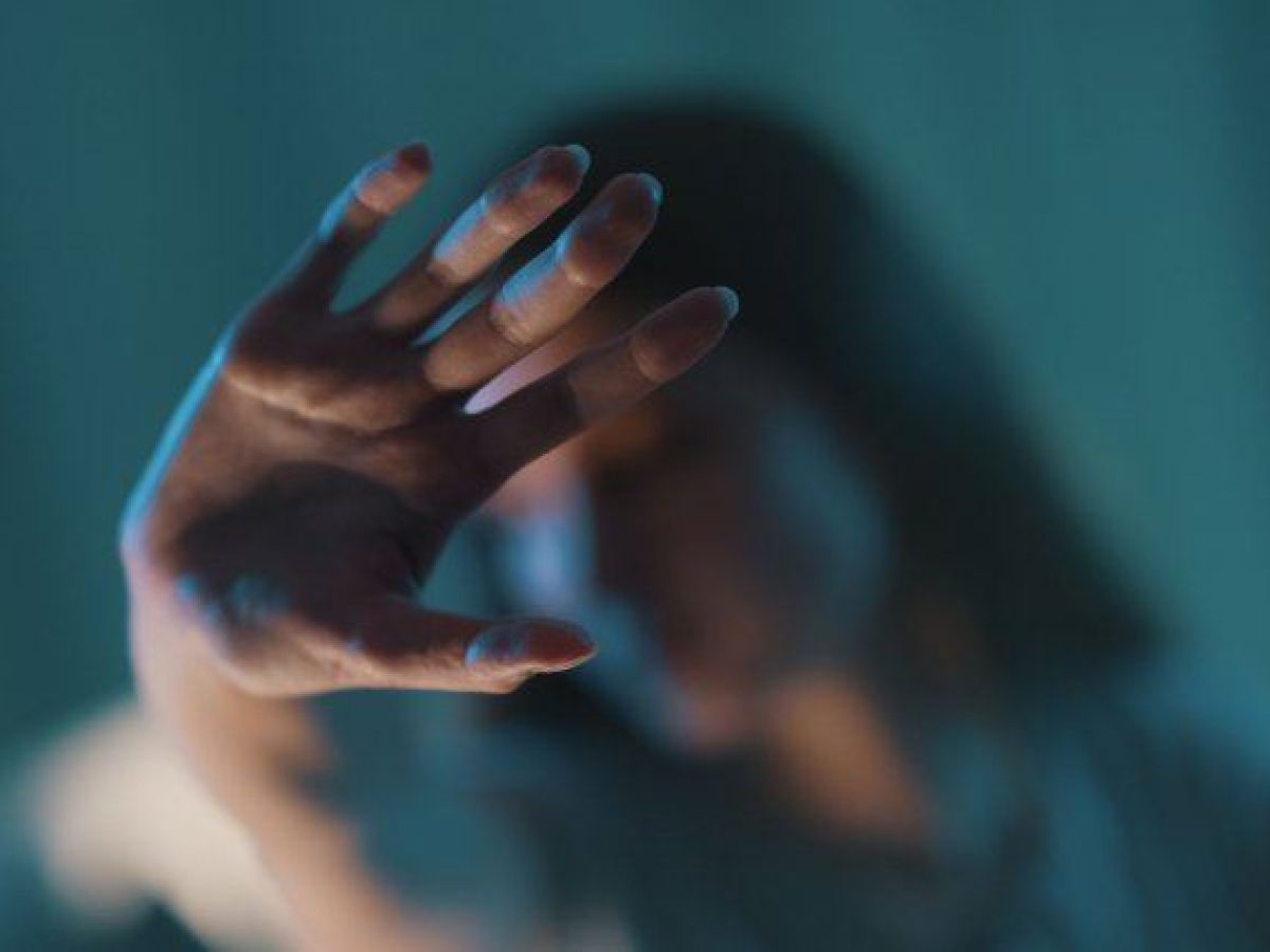 Σοκ στην Καλαμπάκα από σοβαρό περιστατικό ενδοοικογενειακής βίας – Γυναίκα τραυματίστηκε με αιχμηρό αντικείμενο