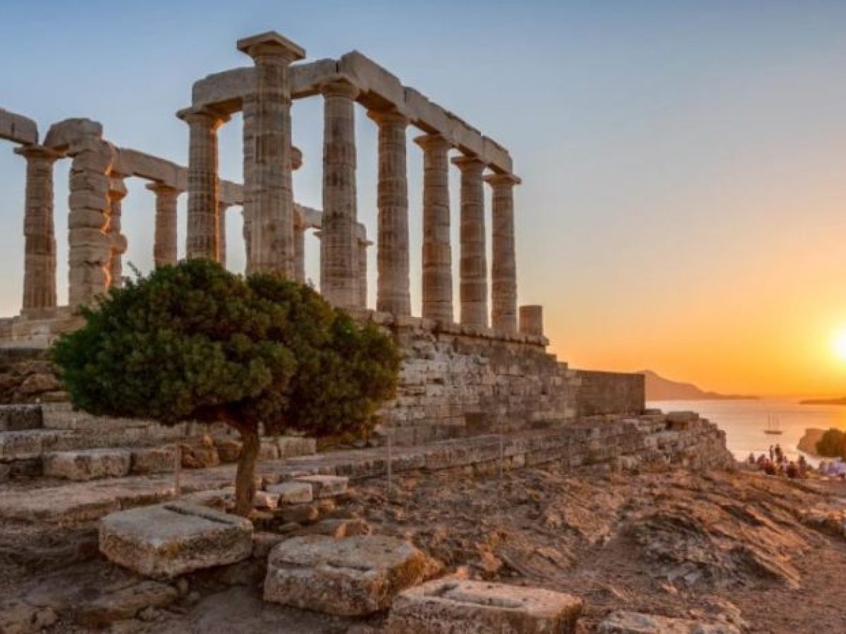 Σούνιο: Όταν ο χρόνος υποκλίνεται στο φως