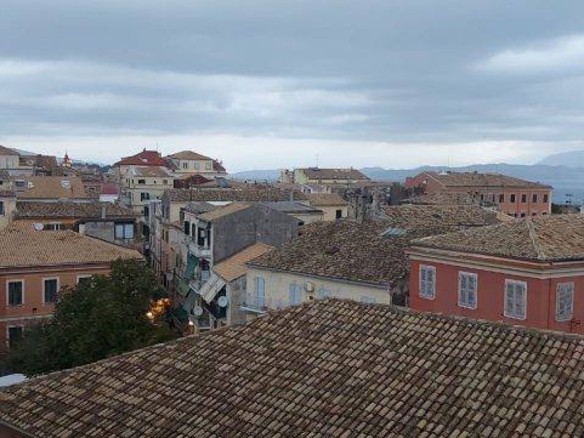 Σοβαρή προειδοποίηση για την ασφάλεια στην Παλιά Πόλη Κέρκυρας – Παρέμβαση του Συλλόγου Μονίμων Κατοίκων