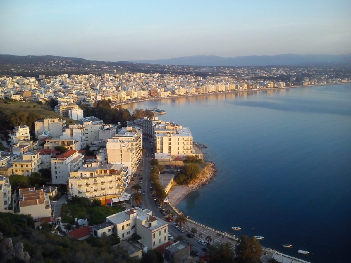 &Sigma;&Pi;&Upsilon;&Rho;&Omicron;&Sigma; &Gamma;&Iota;&Alpha;&Lambda;&Omicron;&Psi;&Omicron;&Sigma;: Ό&chi;&iota; ά&lambda;&lambda;&alpha; &lambda;ό&gamma;&iota;&alpha; &mdash; ώ&rho;&alpha; &gamma;&iota;&alpha; &omicron;&upsilon;&sigma;ί&alpha;