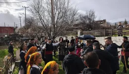 spiti-choris-gianni&hellip;-to-ethimo