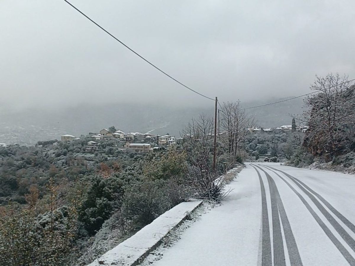 Στα λευκά ντύθηκαν τα «πισινοχώρια» του Ταϋγέτου