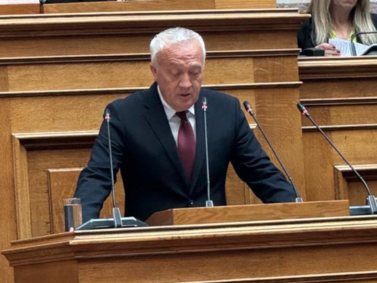 Σταθερή χρήση πτητικών μέσων για την υγειονομική θωράκιση των Κυκλάδων ζητά ο Μ. Καφούρος