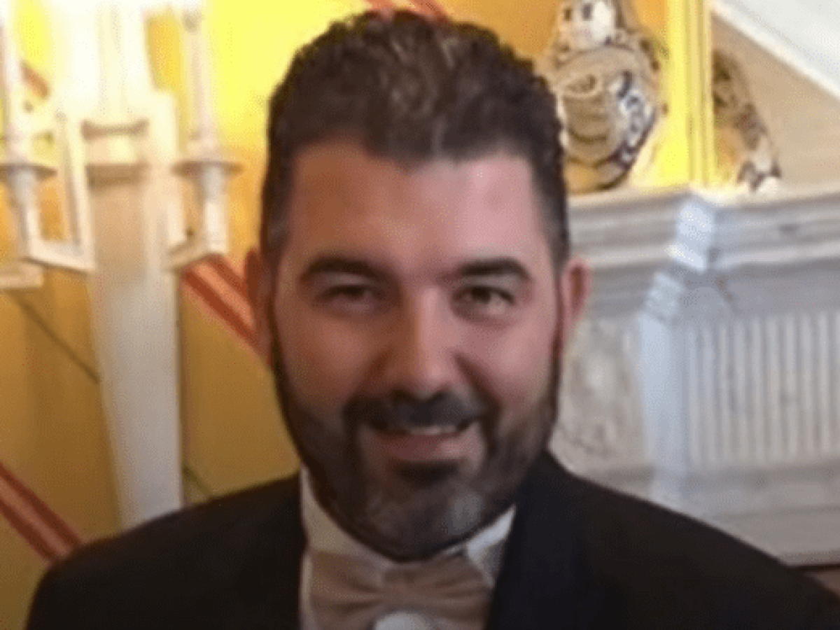 Στάθης Αντωνακόπουλος: Ο Κορίνθιος επιχειρηματίας που μεταφέρει τη Δήλο στη Νέα Υόρκη