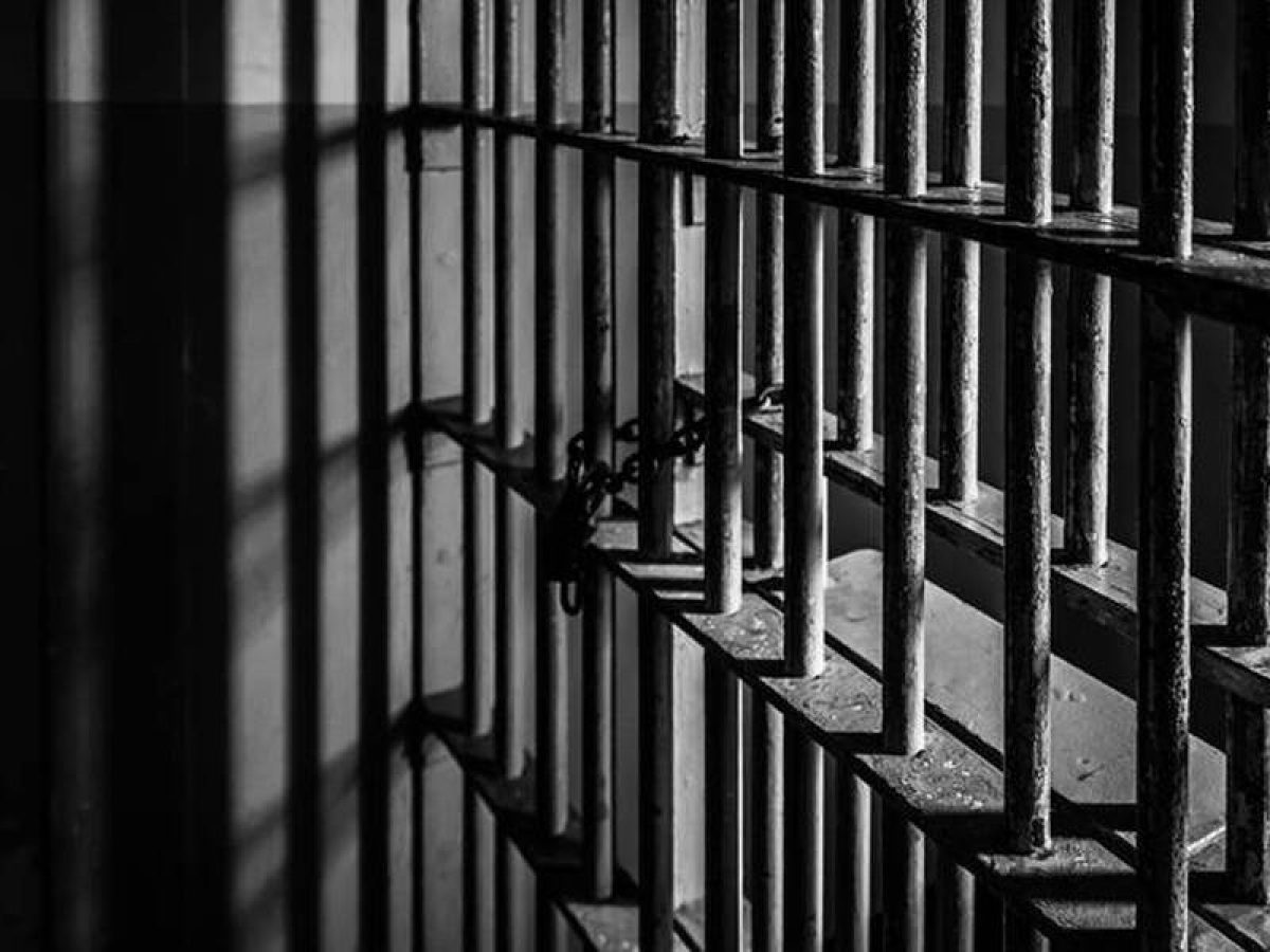 Στη φυλακή ο 48χρονος που αποπειράθηκε να σκοτώσει τη σύζυγό του στον Πύργο