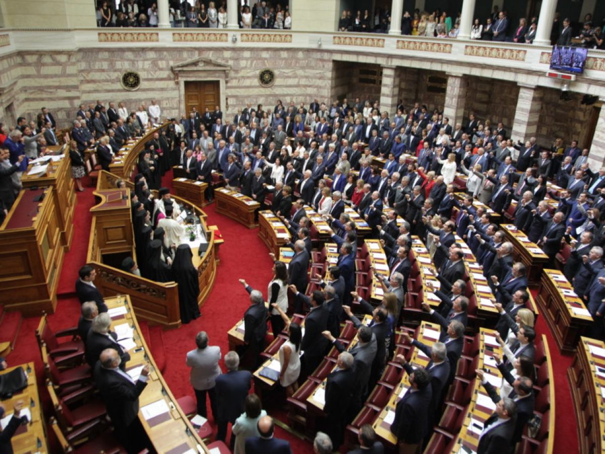 Στην Ελλάδα της φτώχειας χρυσοπληρώνονται: Δείτε τους μισθούς του πρωθυπουργού – υπουργών – βουλευτών – δημάρχων