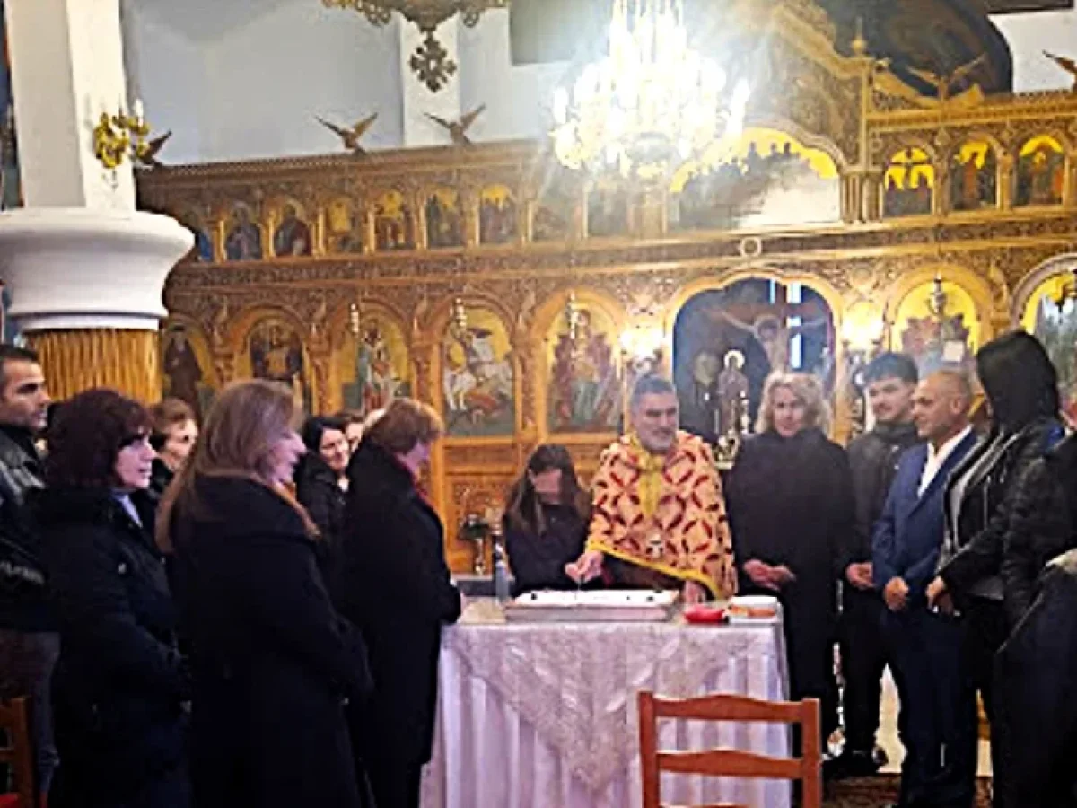 Στην ενορία Μαυρουδίου ενωμένοι οι πιστοί έκοψαν τη βασιλόπιτα