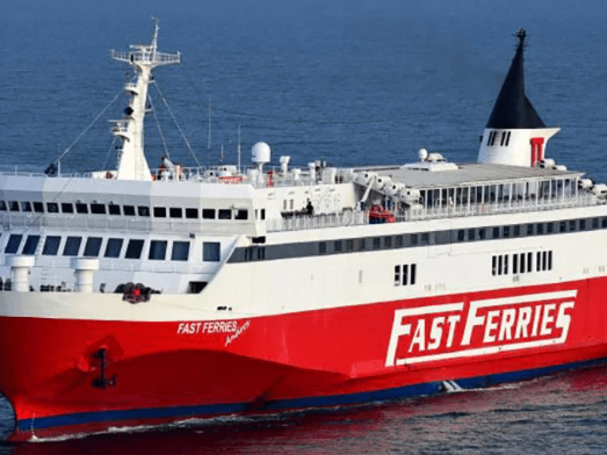 Στην γραμμή Πειραιάς-Σύρος-Τήνος-Μύκονος δρομολογείται το FAST FERRIES ANDROS