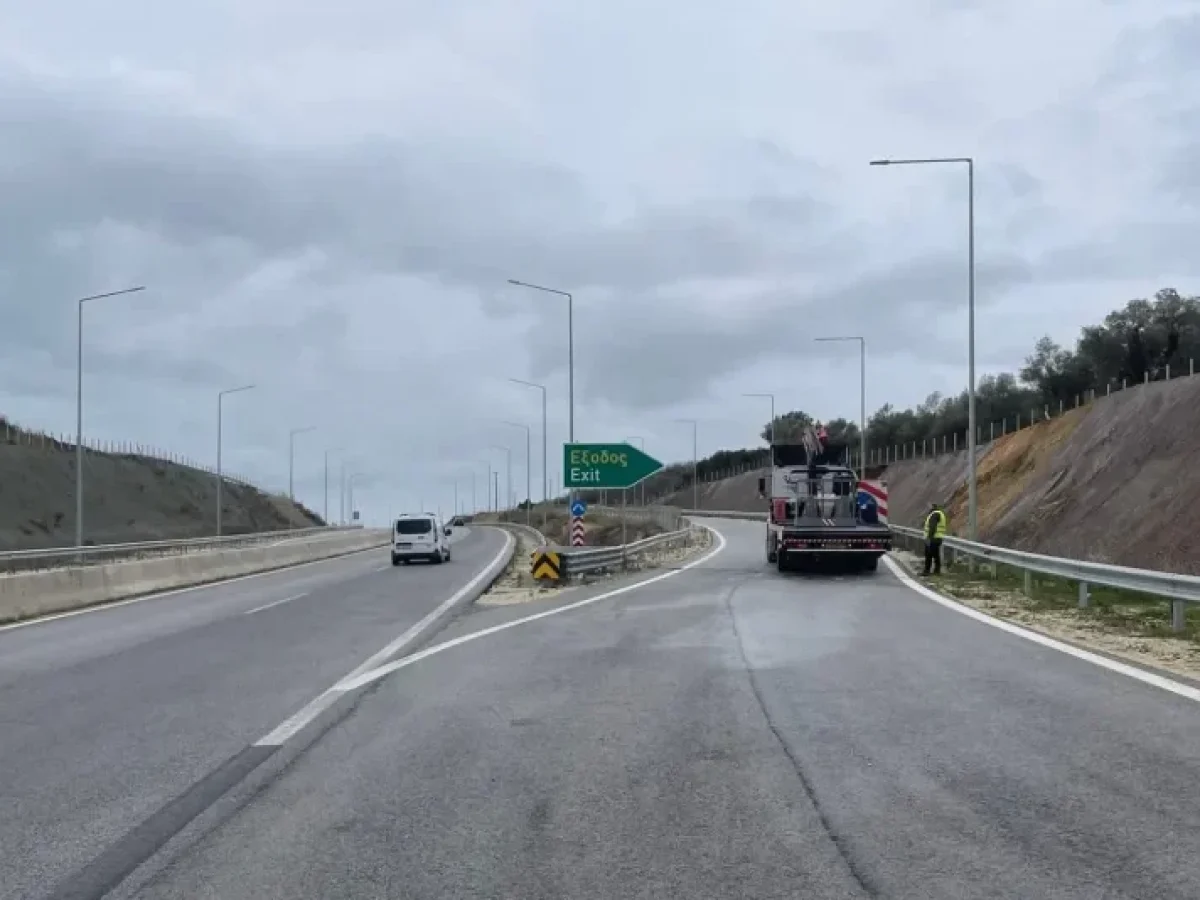 Στην κυκλοφορία η έξοδος προς Παλιάμπελα της Αμβρακίας Οδού
