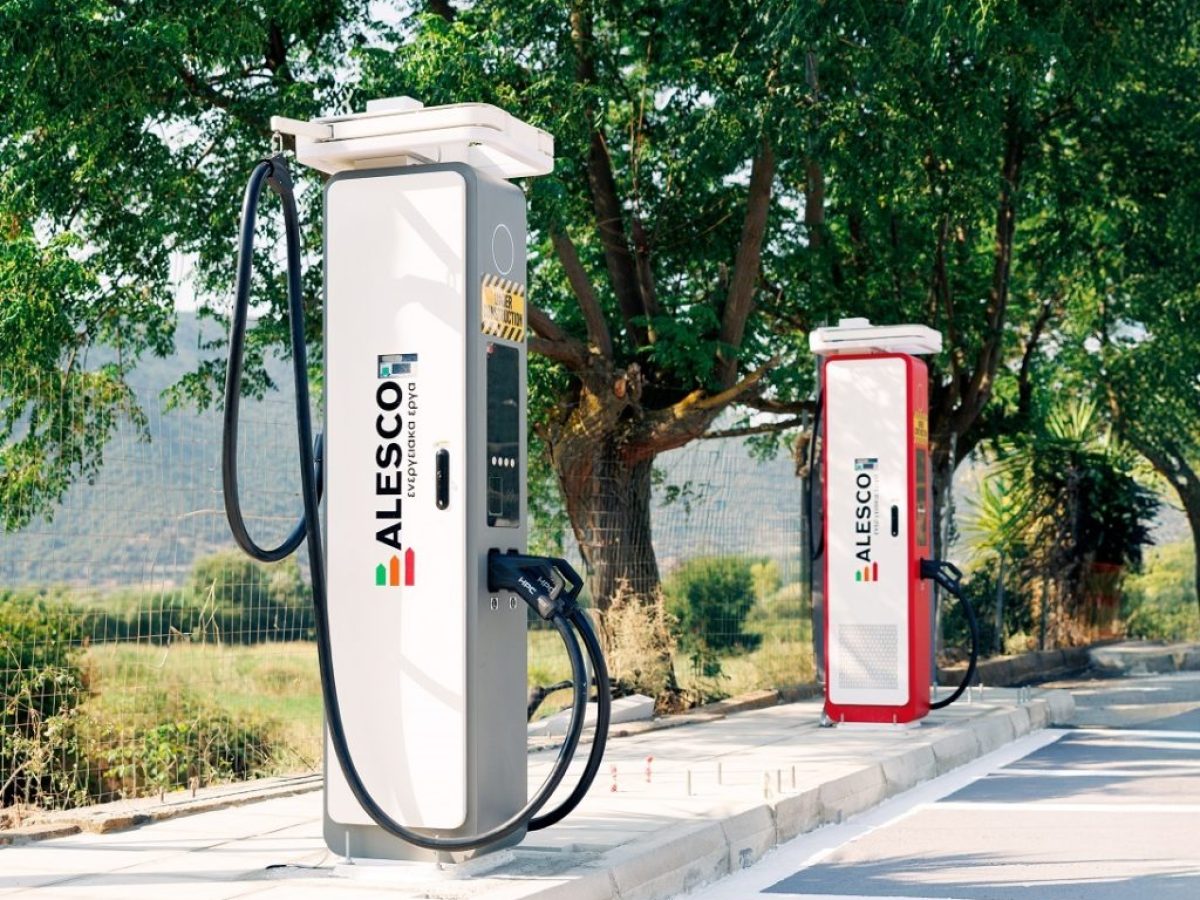 Στην Παραμυθιά ο πρώτος σταθμός υπερ-ταχείας φόρτισης ηλεκτρικών οχημάτων