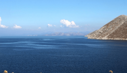 stin-teliki-efthia-ta-thalassia