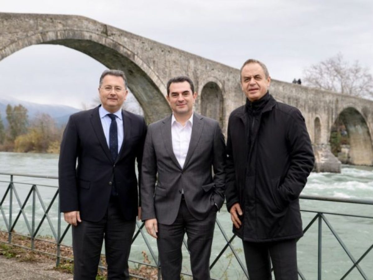 Στην Άρτα ο Σκρέκας – Συνεχίζει τις περιοδείες σε όλη την Ελλάδα