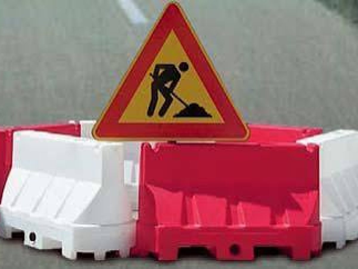 Στηθαία τύπου New Jersey στην Εθνική Οδό Θεσσαλονίκης-Μουδανιών