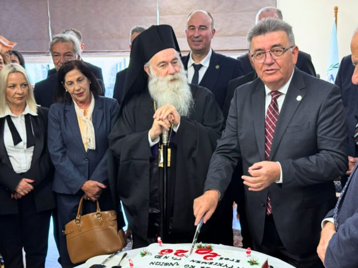 Στο Δημαρχείο για την Πρωτοχρονιά ο Μητροπολίτης Κορινθίας, κ. Παύλος