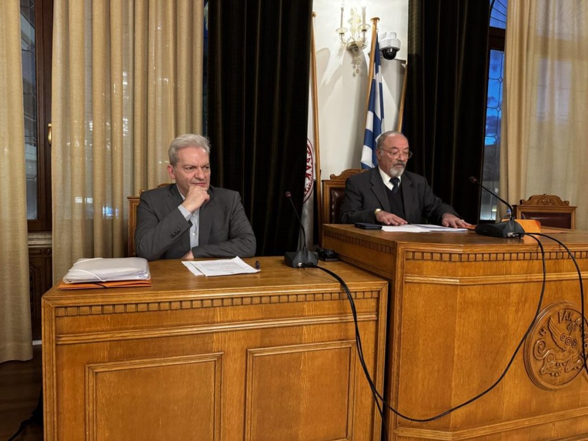 Στο δημοτικό συμβούλιο το θέμα της λειψυδρίας – Τι είπε ο Δήμαρχος Ηρακλείου για αγωγό Μαλίων, Αλμυρό και αφαλάτωση