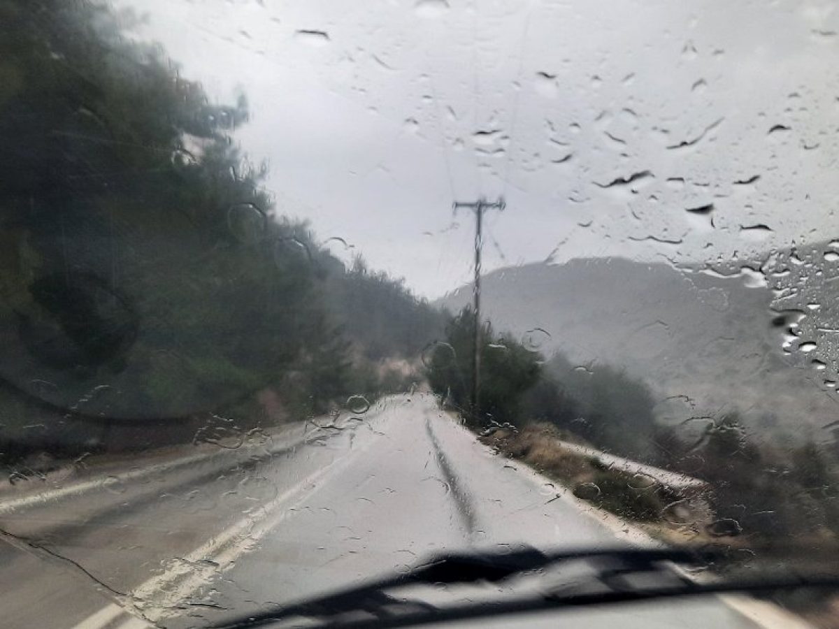 Στο “κόκκινο” αναβαθμίστηκαν τα καιρικά φαινόμενα- αναβολή δημοτικού συμβουλίου για παιδεία