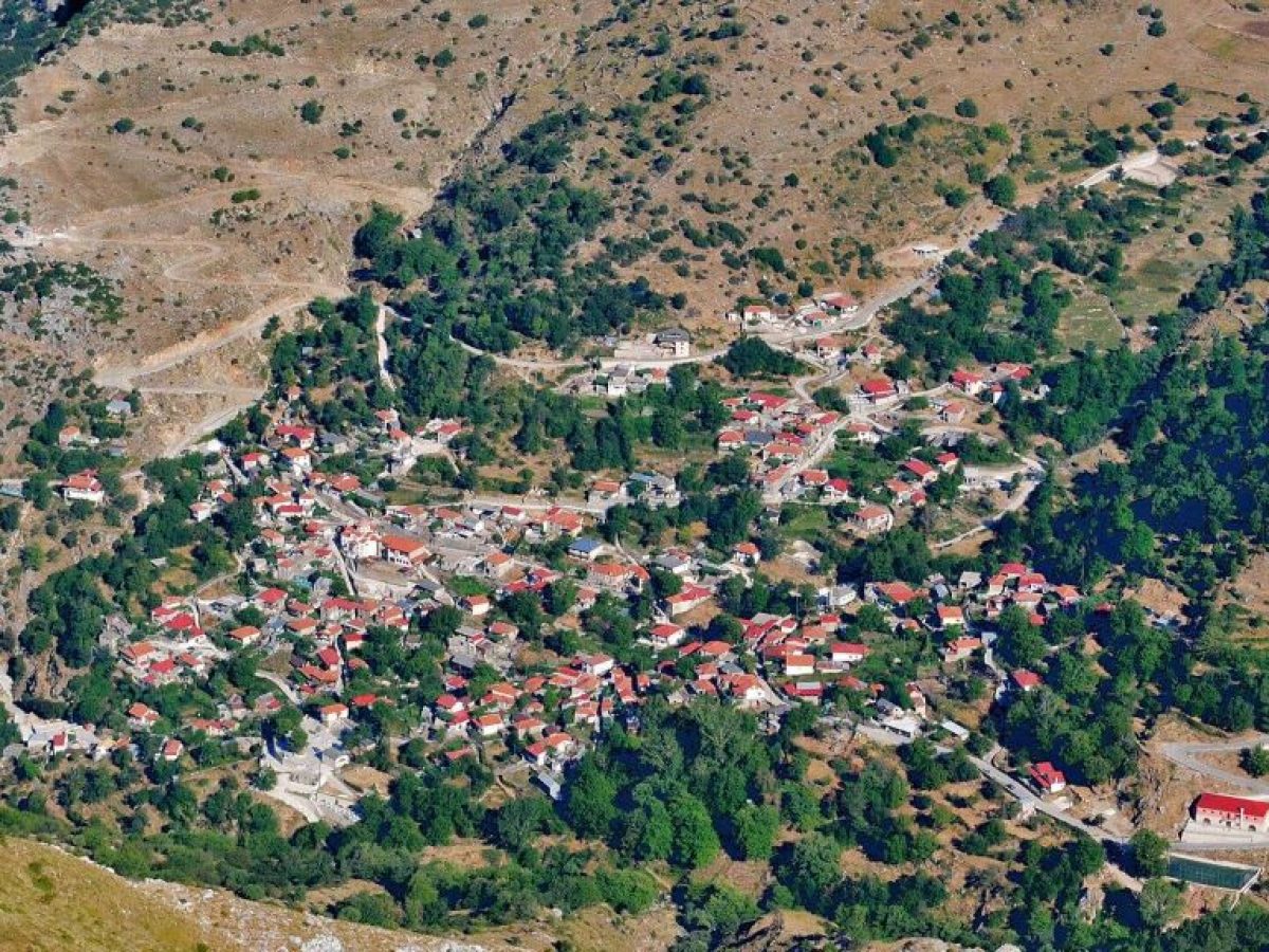 Στο σκοτάδι η Κοινότητα Ματσουκίου – Έπεσαν στύλοι της ΔΕΔΔΗΕ λόγω κακοκαιρίας