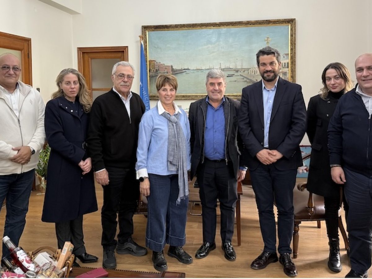 Στον Δήμαρχο Χανίων ο νέος Γενικός Γραμματέας Μετανάστευσης και Ασύλου