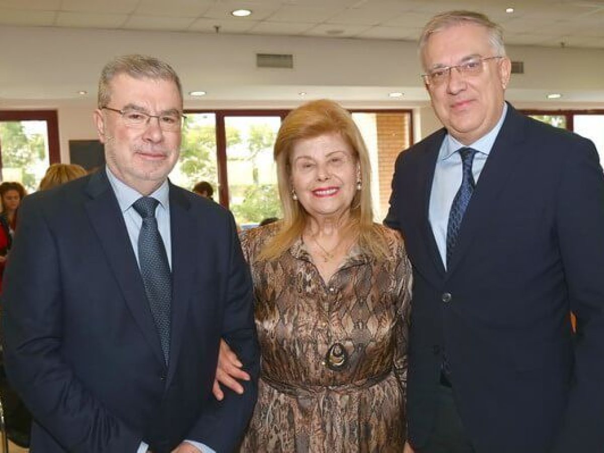 &Sigma;&tau;&omicron;&upsilon;&sigmaf; &Kappa;&rho;ή&tau;&epsilon;&sigmaf; &tau;&eta;&sigmaf; &Alpha;&rho;&gamma;&upsilon;&rho;&omicron;ύ&pi;&omicron;&lambda;&eta;&sigmaf; &kappa;&alpha;&iota; &sigma;&tau;&eta;&nu; &Pi;&nu;&epsilon;&upsilon;&mu;&alpha;&tau;&iota;&kappa;ή &Epsilon;&sigma;&tau;ί&alpha; &Mu;&omicron;&sigma;&chi;ά&tau;&omicron;&upsilon; &omicron; &upsilon;&pi;&omicron;&upsilon;&rho;&gamma;ό&sigmaf; &Alpha;&nu;ά&pi;&tau;&upsilon;&xi;&eta;&sigmaf; &Tau;ά&kappa;&eta;&sigmaf; &Theta;&epsilon;&omicron;&delta;&omega;&rho;&iota;&kappa;ά&kappa;&omicron;&sigmaf;