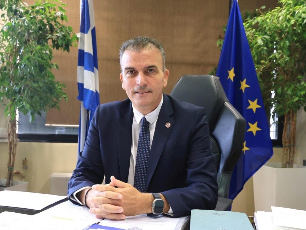 Τα άλλαξε σχεδόν όλα ο Θανάσης Μαμάκος – Αυτοί είναι οι νέοι αντιδήμαρχοι στον Δήμο Λαρισαίων!