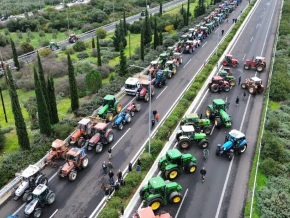 Τελεσίγραφο της κυβέρνησης για τα μπλόκα: Την Τετάρτη ανακοινώσεις – Οι αγρότες έκλεισαν την αερογέφυρα στη Νίκαια