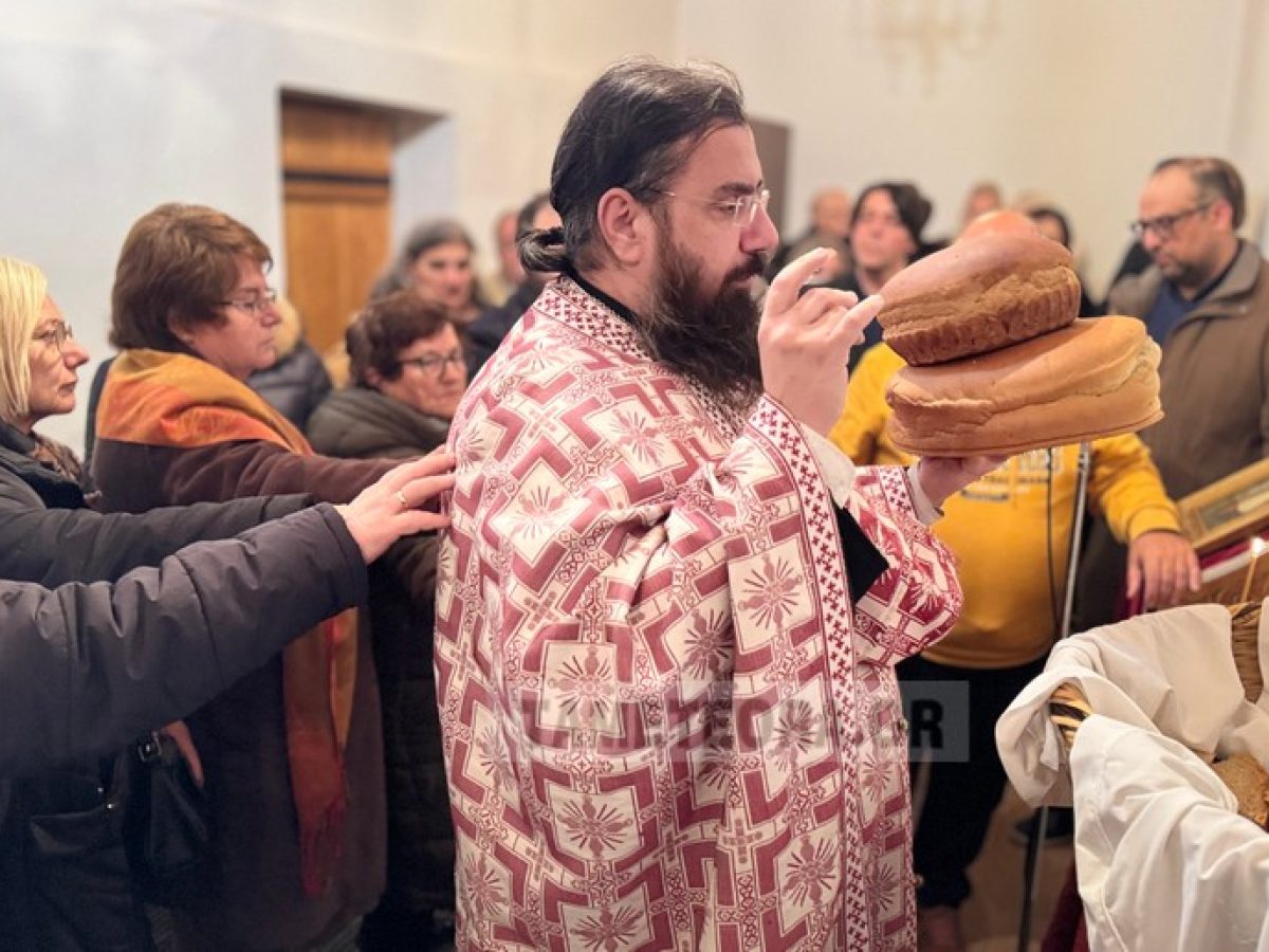 Τελέστηκε ο Πανηγυρικός Εσπερινός στο παρεκκλήσι του Αγίου Αντωνίου στην Καλαμπάκα