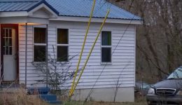 tenesi-32chroni-skotose-tous-dio