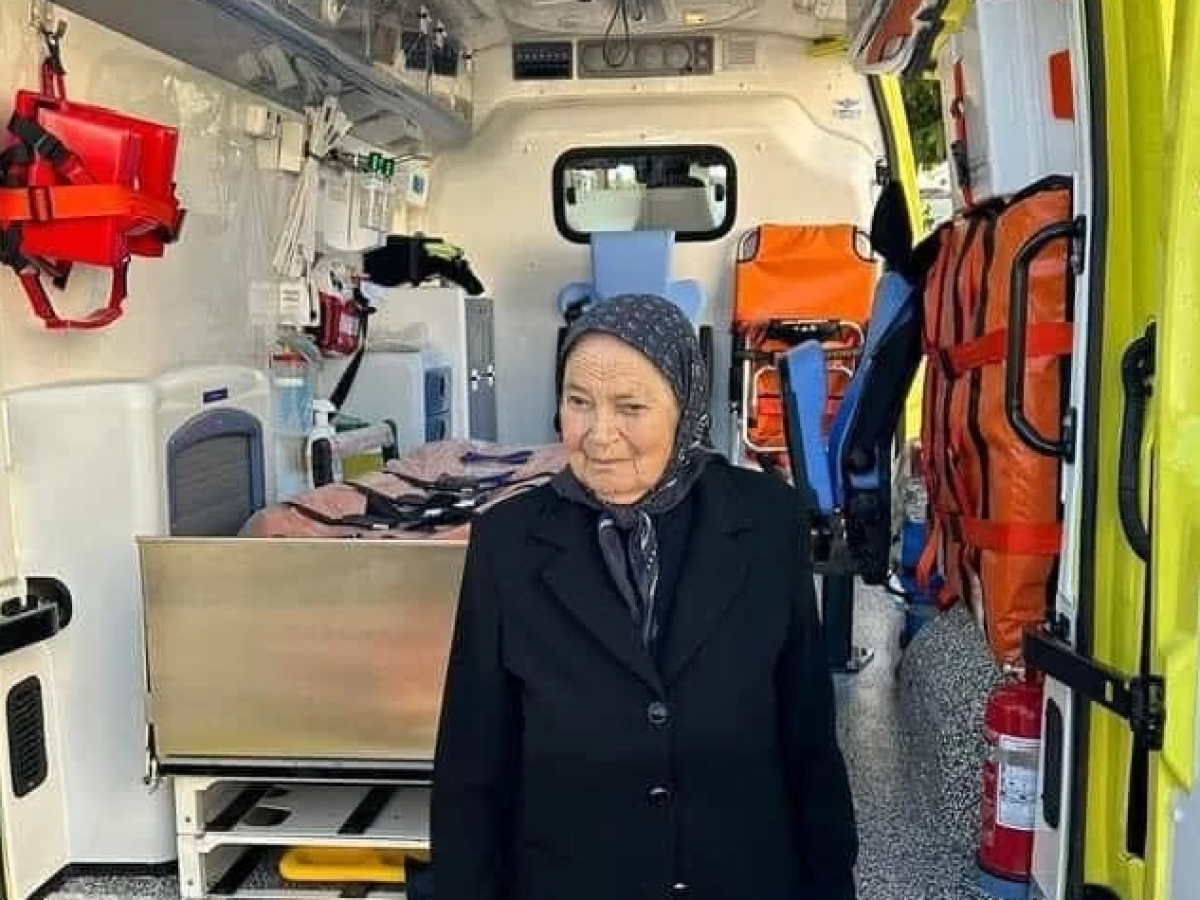 Θα τρίζουν τα κόκκαλα της Αθηνάς Παπαχρήστου: Τι γίνεται με το ασθενοφόρο που δώρισε